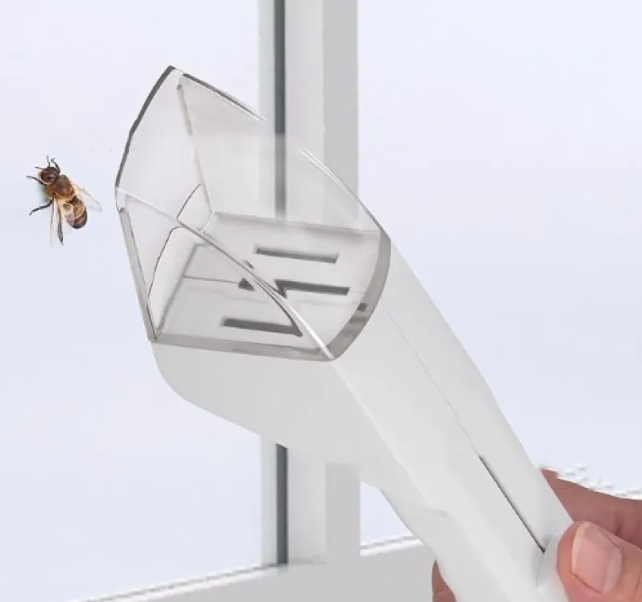 Portable Bug & Bee Catcher